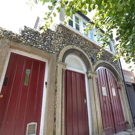 Bury St. Edmunds Central Medieval Grid Unique Home With Gated Parking מראה חיצוני תמונה